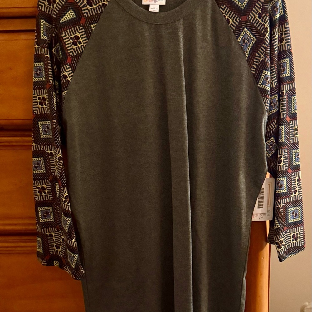 Gray Raglan Sleeve Shirt with Patterned Sleeves